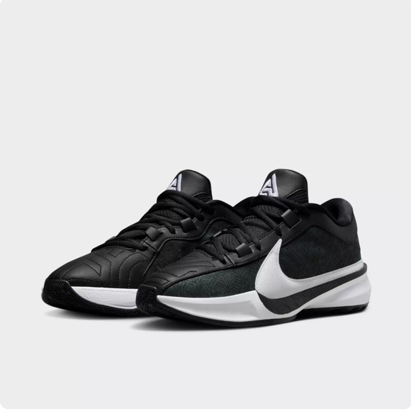 Men's Nike Zoom Freak 5 TB Shoes - Picture 1 of 8